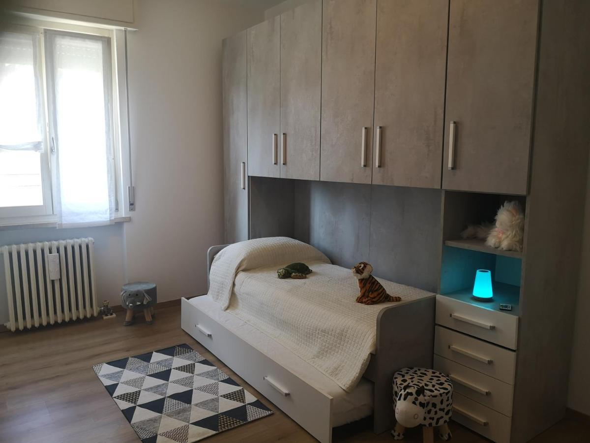 Ai Quattro Ulivi Apartment Peschiera del Garda Bagian luar foto