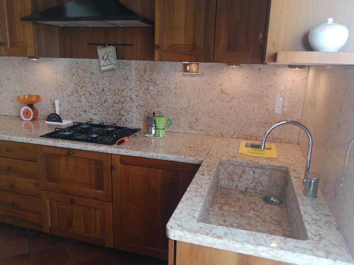 Ai Quattro Ulivi Apartment Peschiera del Garda Bagian luar foto