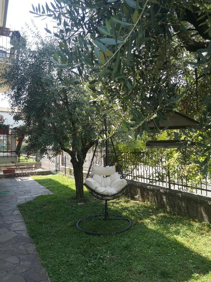 Ai Quattro Ulivi Apartment Peschiera del Garda Bagian luar foto